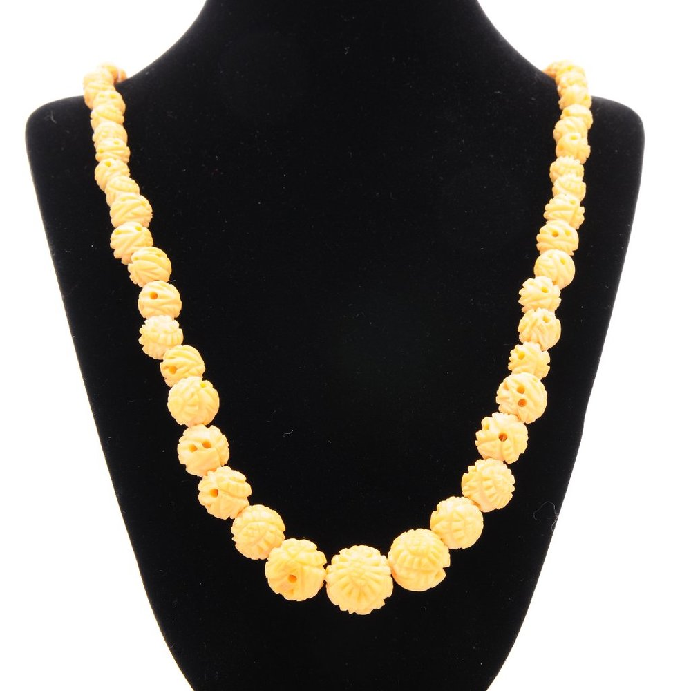 HAND CARVED BONE FLOWER NECKLACE - ANTIQUE VINTAGE